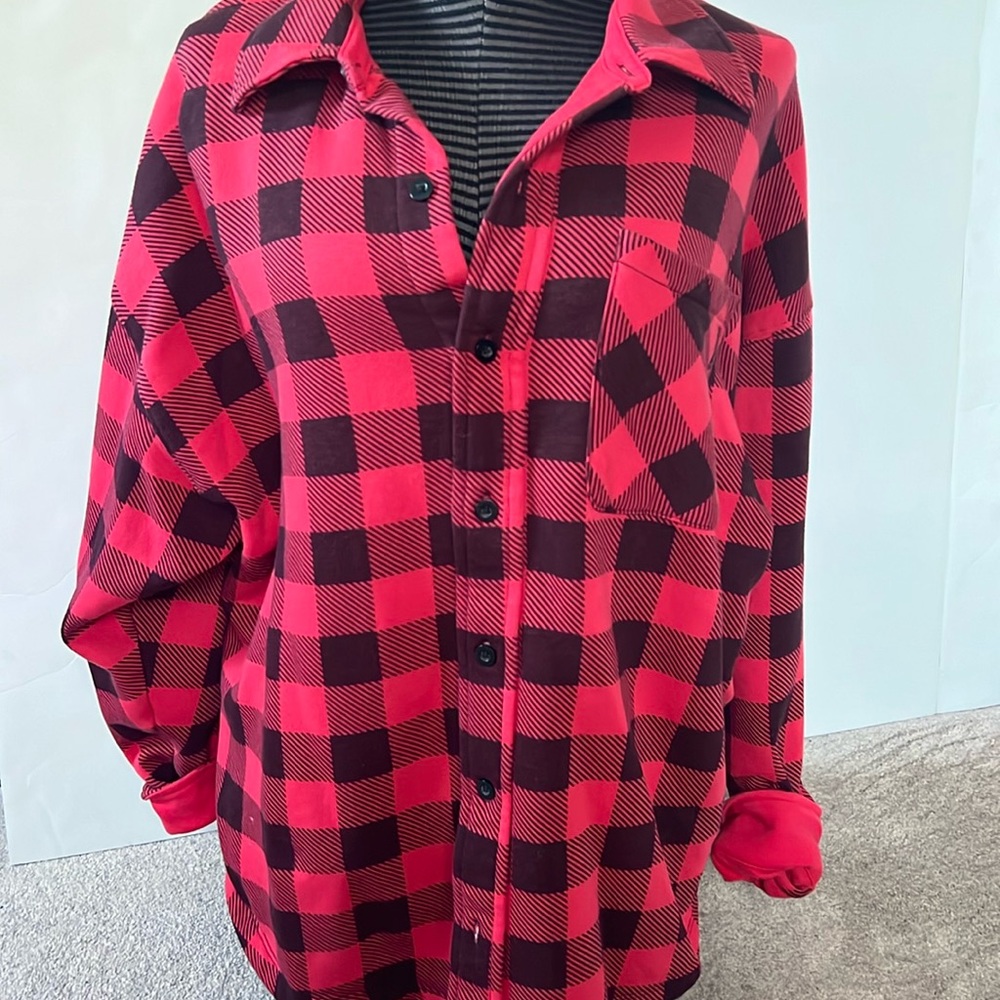 VS PINK red and black checkered Shacket